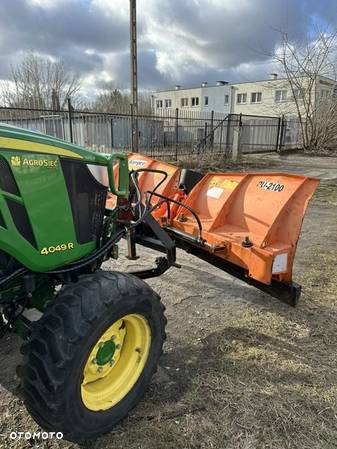 John Deere 4049R - 17