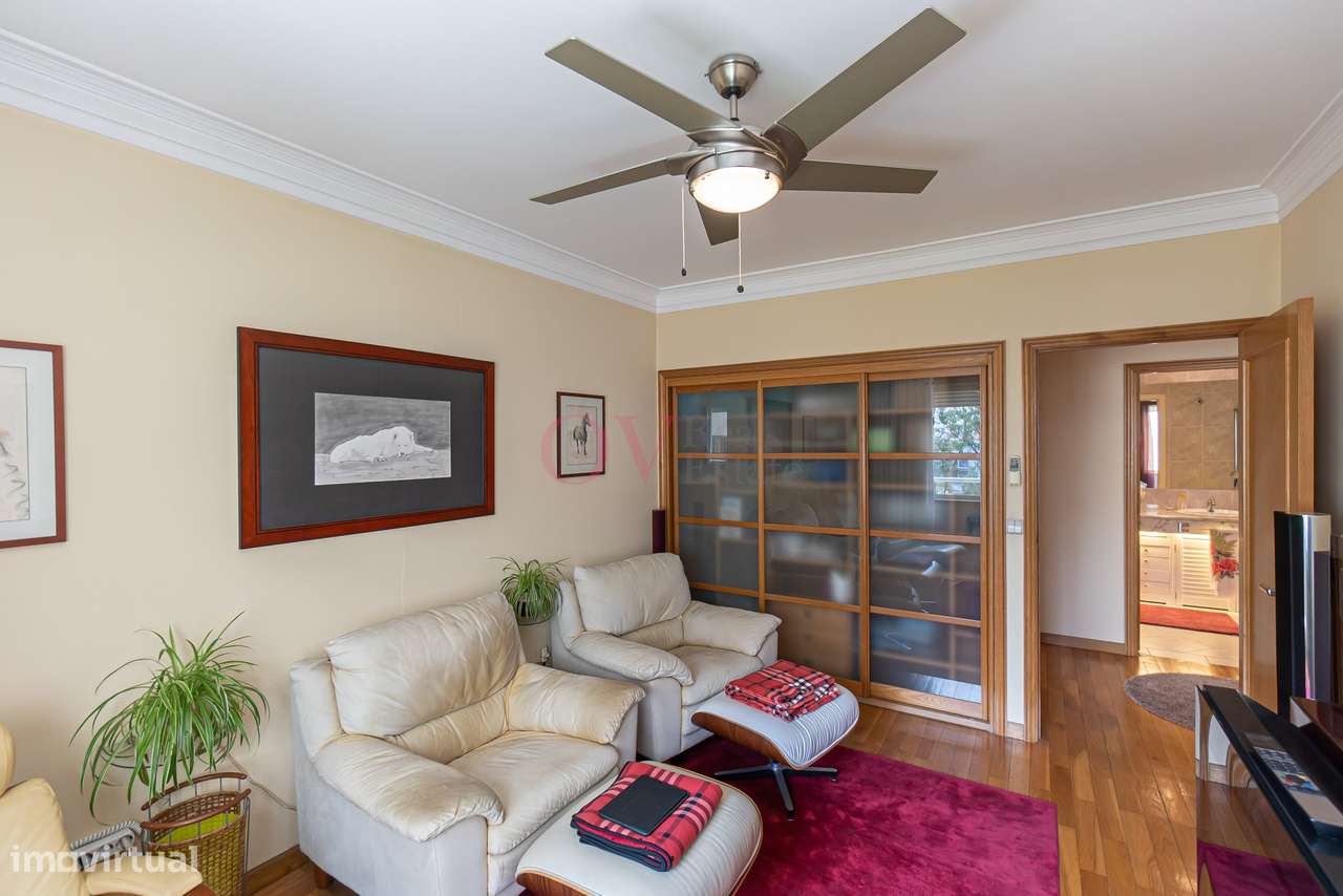 Para venda, apartamento T5 Rua Domingos Sequeira Porto, com varandas,-34