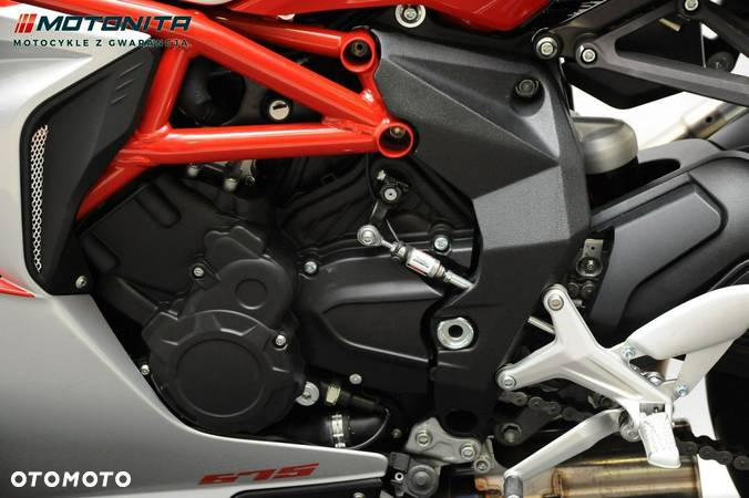 MV AGUSTA F3 - 22