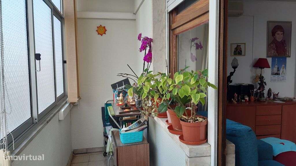 Elevadores | Condomínio org | Gás canalizado | Porteiro | Videoporteir - Grande imagem: 4/14