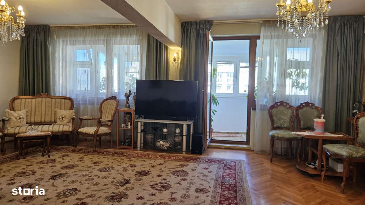 Unirii-Decebal stradal, 4 camere, etaj 6, st- 115 mp