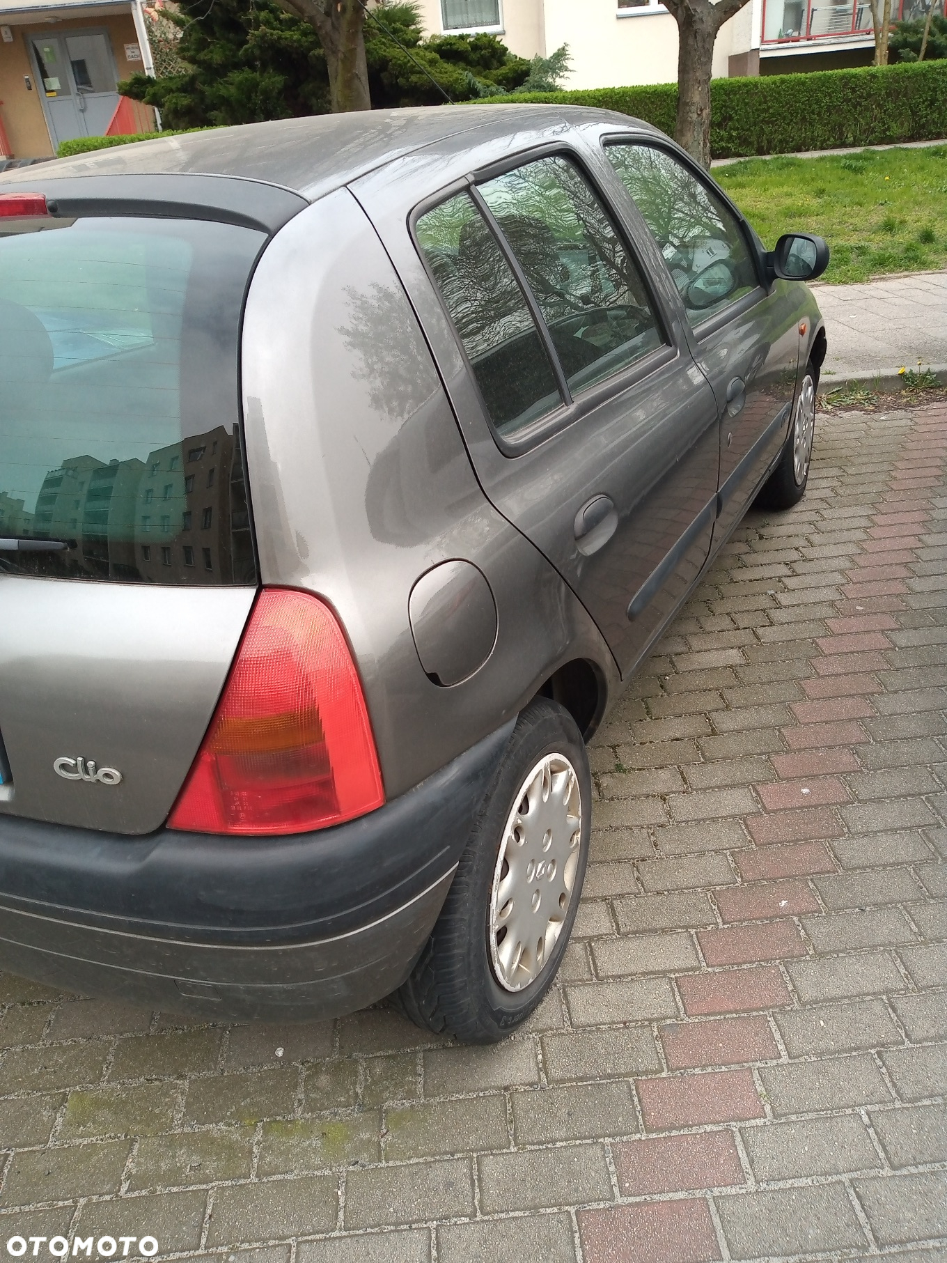 Renault Clio 1.2i RT - 4