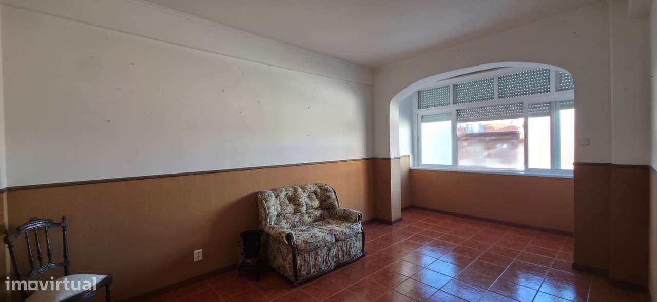 Apartamento T3, localizado na Venteira - Grande imagem: 4/16