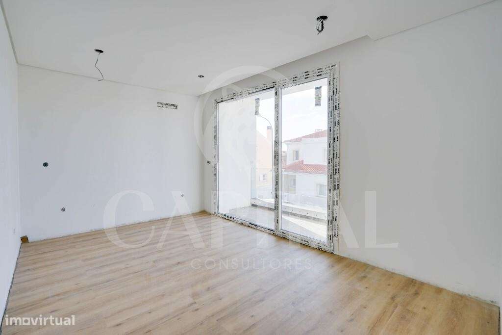Moradia V3 Isolada com Piscina – Nova – Abrunheira-48