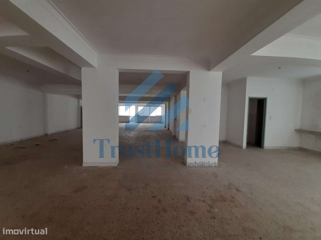 Loja em Agualva Mira -Sintra - Grande imagem: 5/25