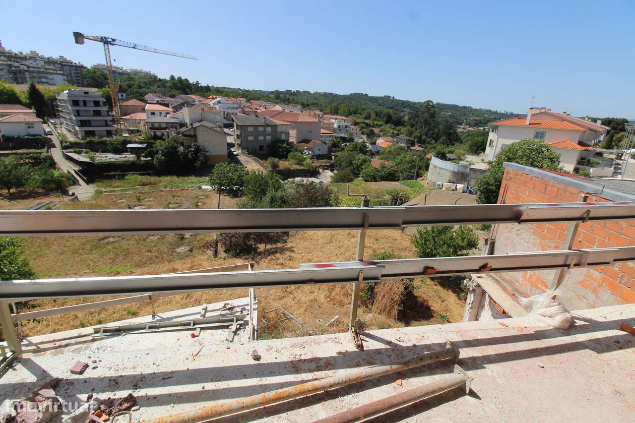 Apartamento Novo em Prédio Moderno – Vistas para o Rio-8