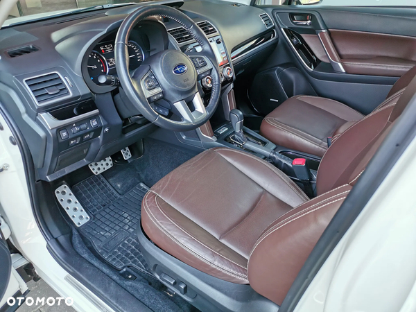 Subaru Forester 2.0 XT Platinum Lineartronic - 9