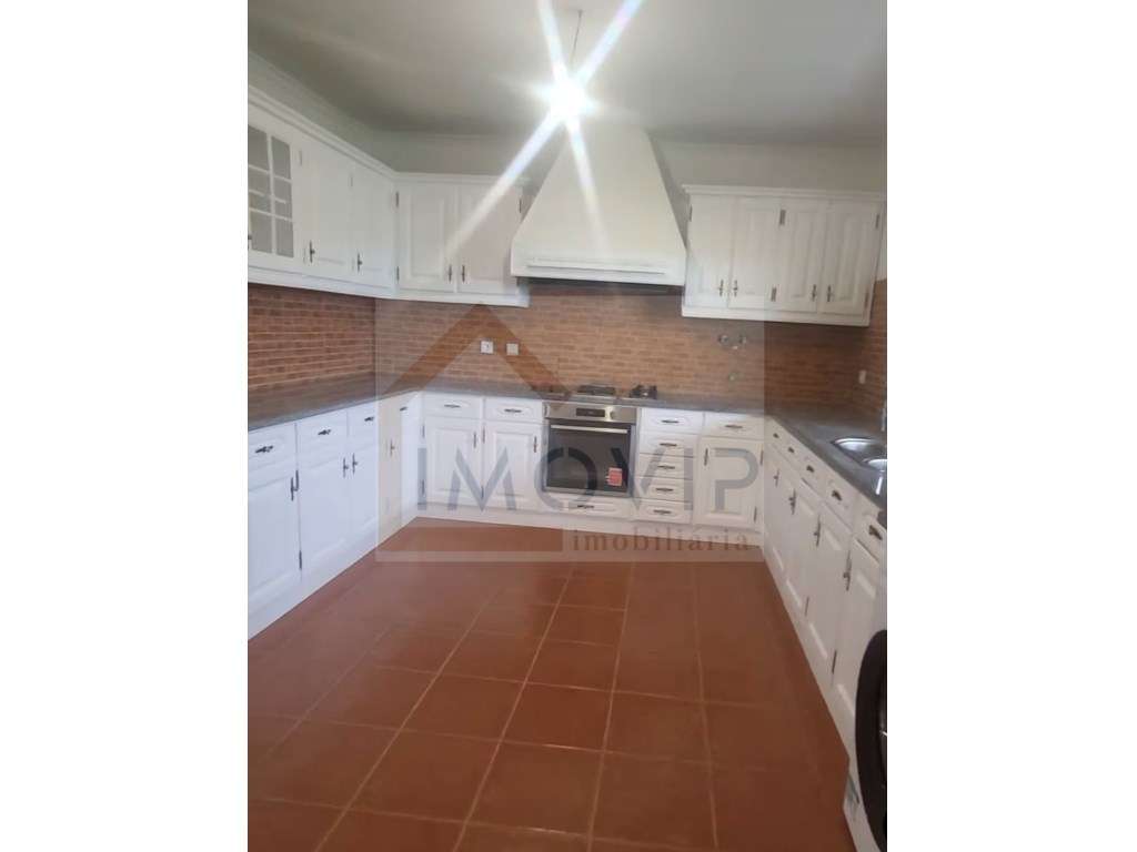 Moradia Terrea em Glória do Ribatejo-8