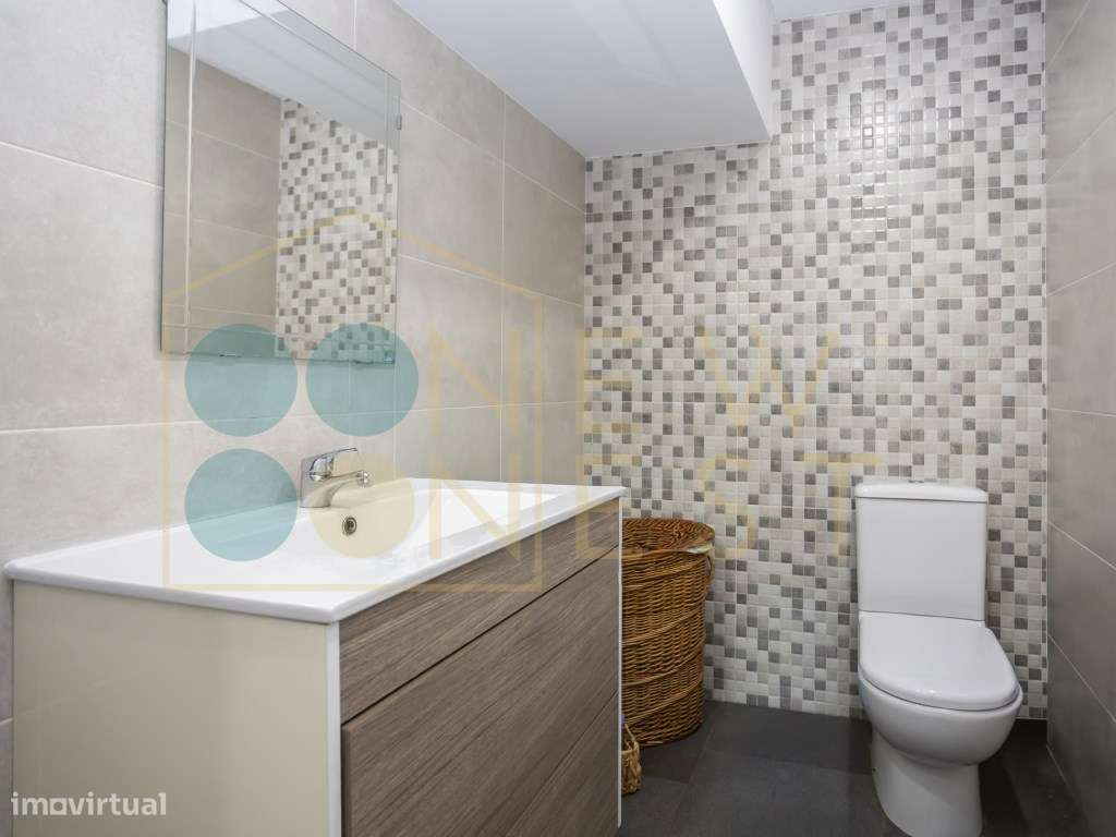 Moradia T2+2 com garagem e jardim, a dois passos do Parque do Serra...-12