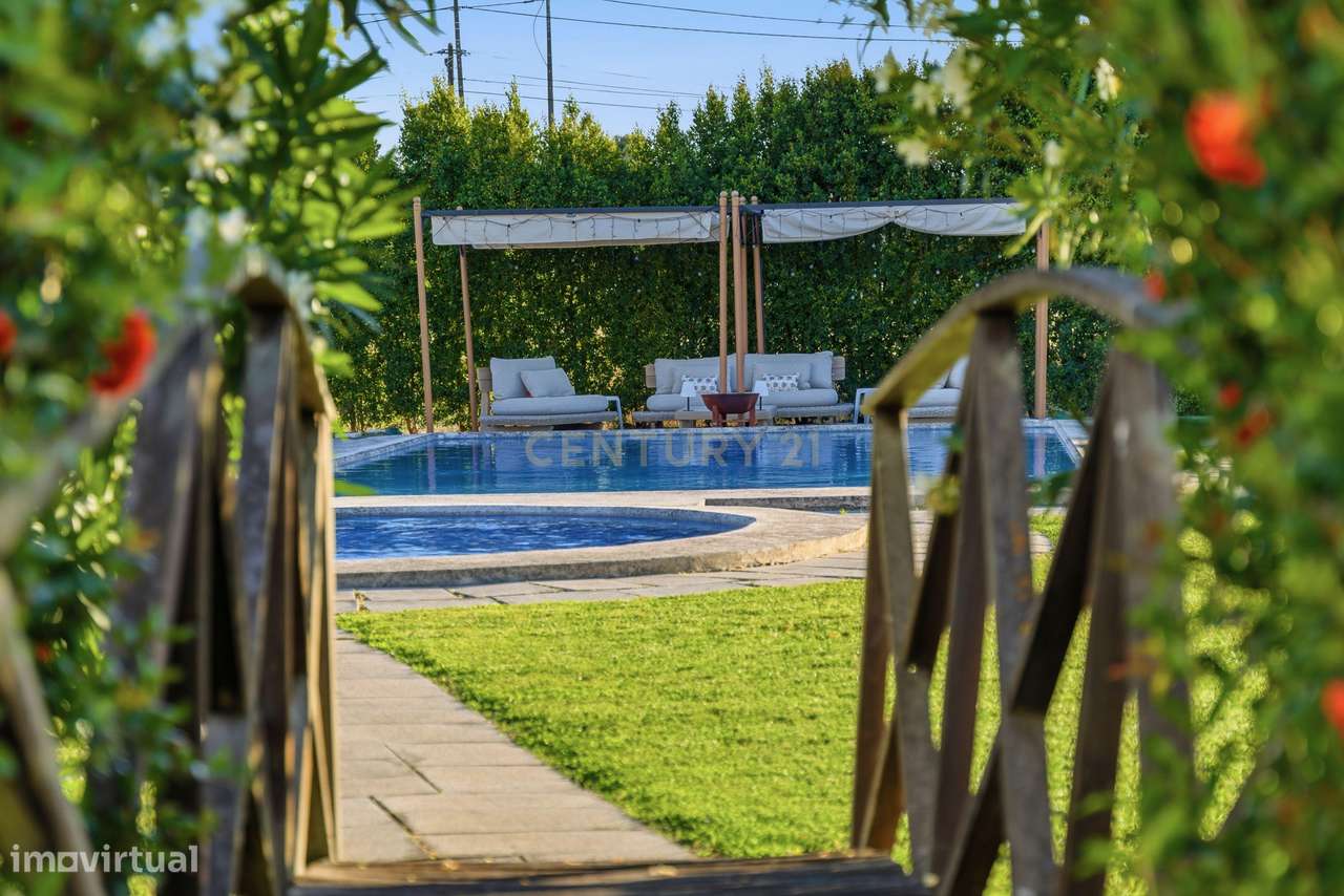 Quinta de Charme em Palmela – Renovada, Espaçosa e Pronta a Viver-29