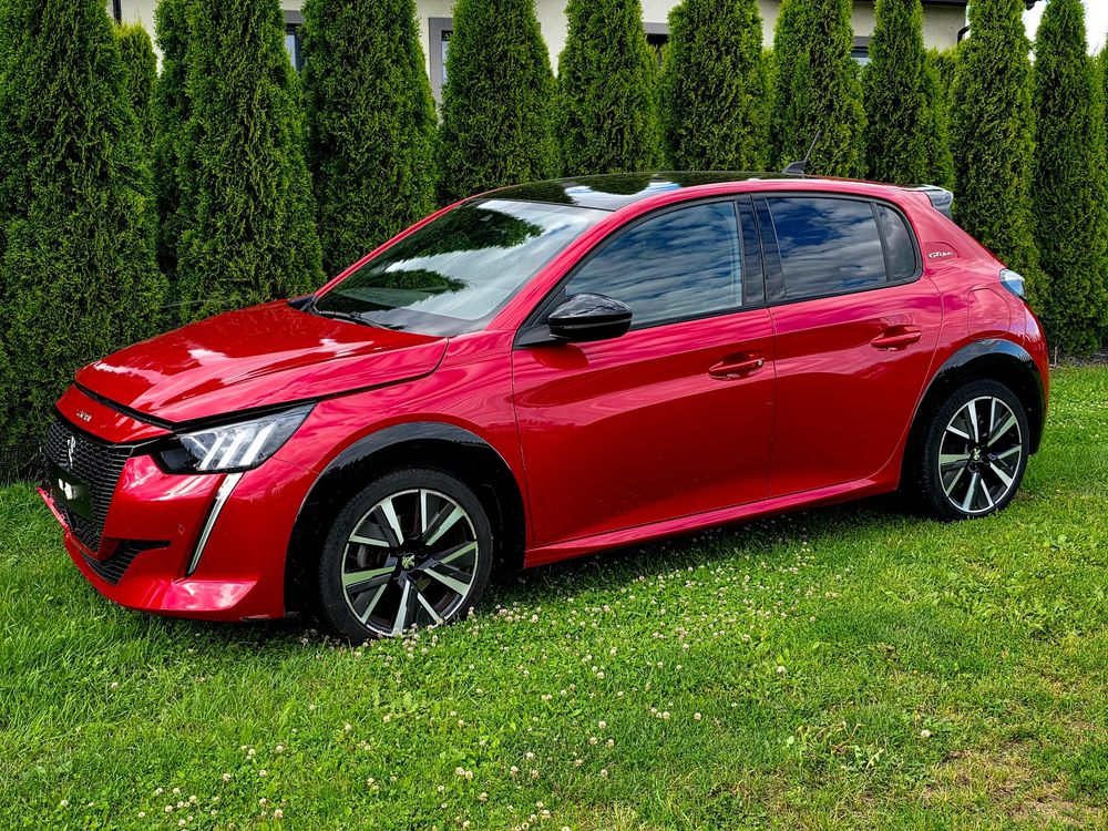 Peugeot 208 II (2019-) PureTech 100 EAT8 GT Pack 2019