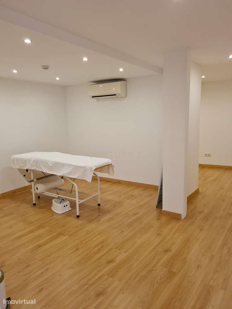 Prédio reabilitado no Centro histórico de Oeiras-25