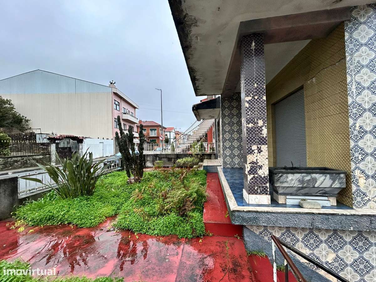 Moradia T3 p/ remodelação zona do Forno, Rio Tinto - Grande imagem: 4/14