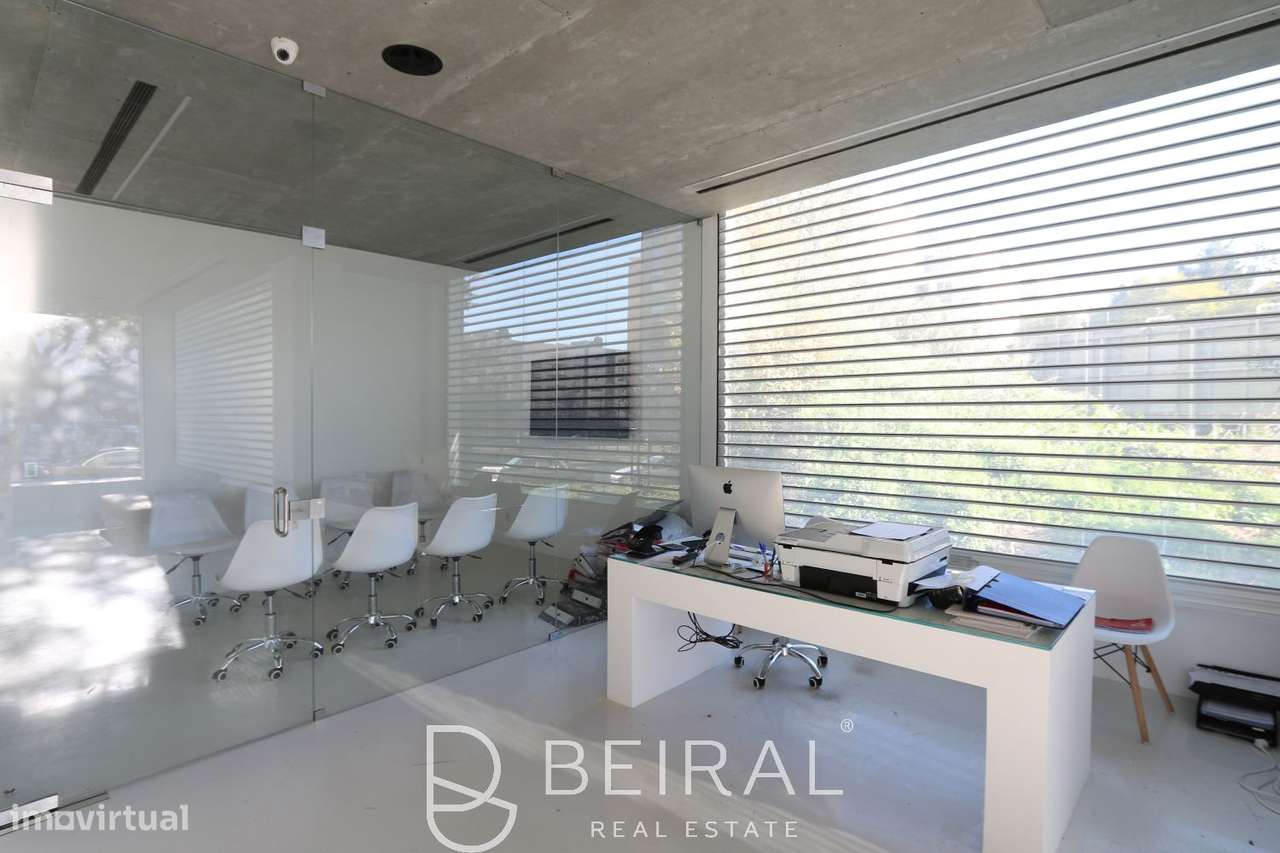 Espaço comercial espaçoso e luminoso no centro de Lisboa-2