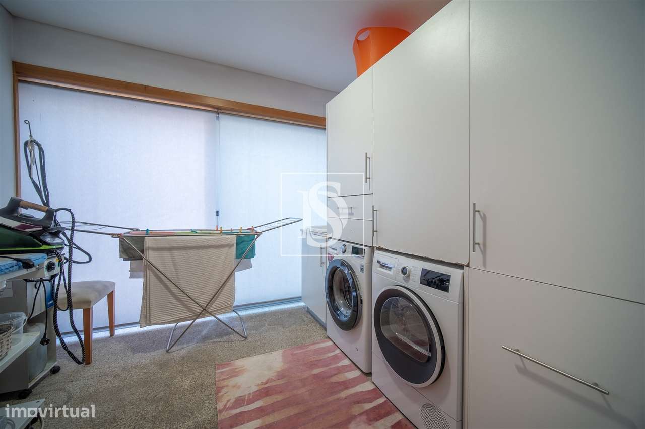 Exclusiva Moradia T4+1 c/ Piscina Aquecida e mais de 380 m²-28