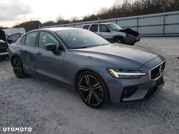 Volvo S60 - 4