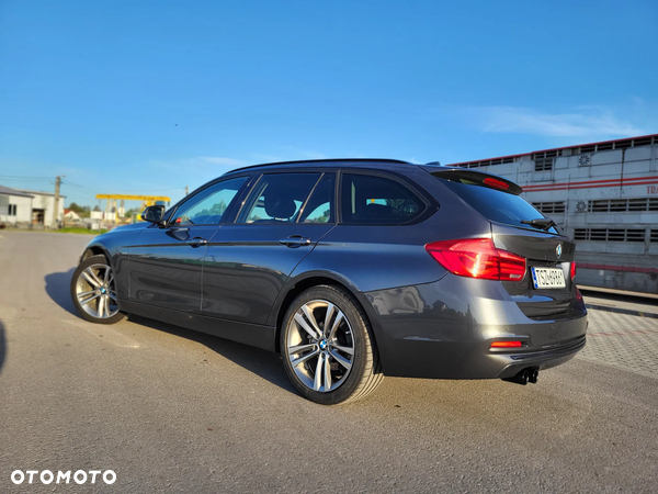 BMW Seria 3 320d Sport Line - 13