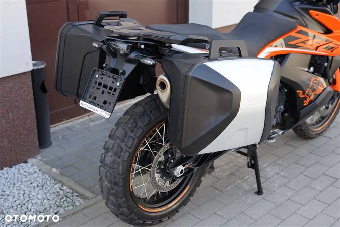 KTM Adventure - 4