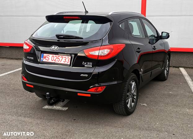 Hyundai ix35 2.0 CRDi 4WD Premium - 11