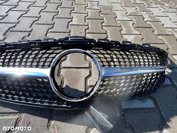 Atrapa Grill Mercedes C W205 - 4