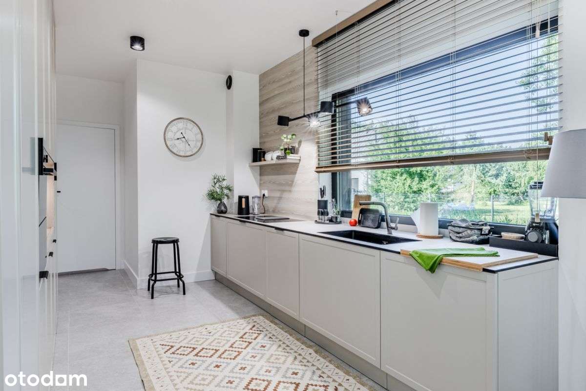 Nowoczesny dom z antresolą w otoczeniu lasu-3