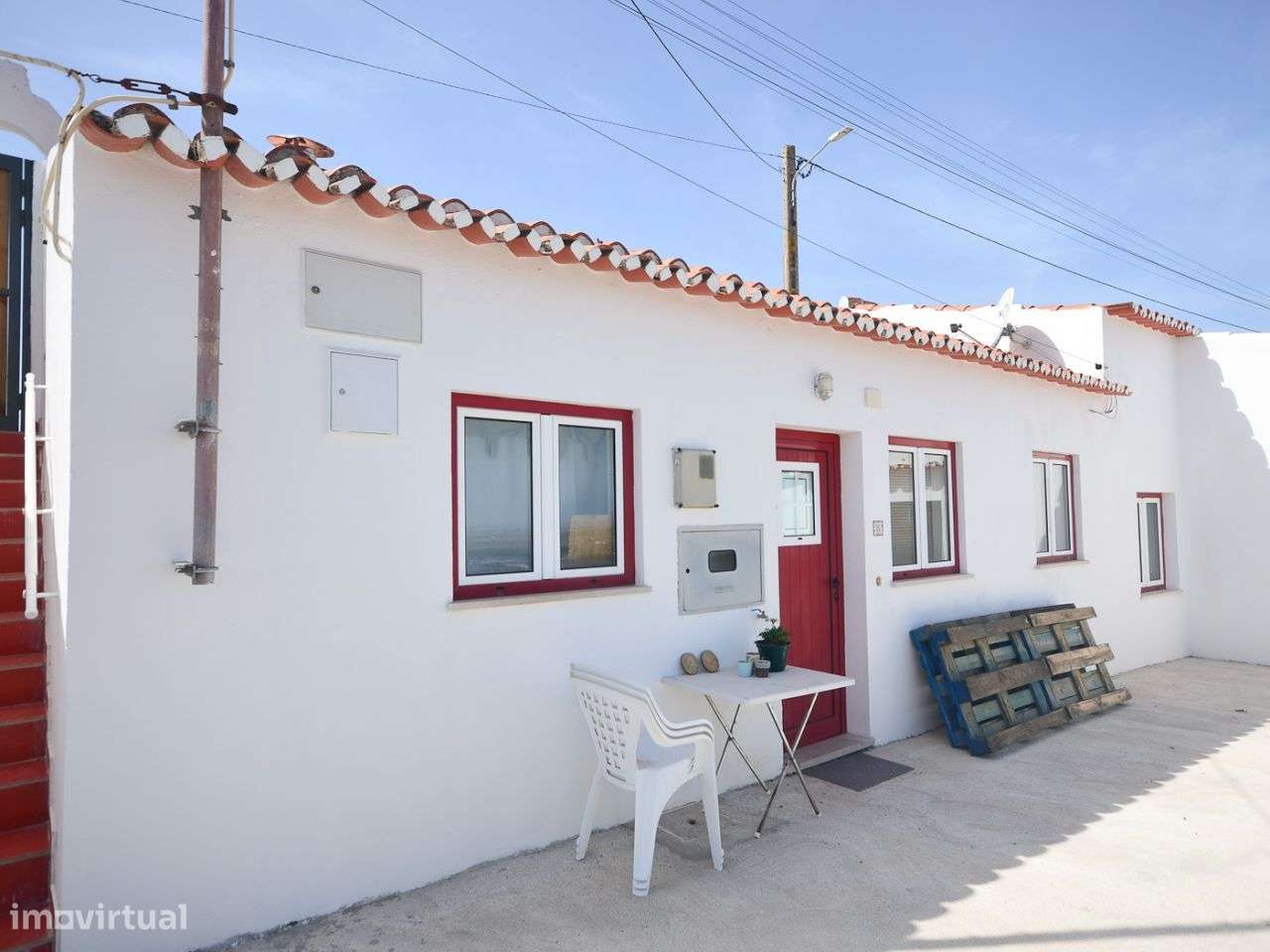 Prédio com 8 habitações - Grande imagem: 4/13