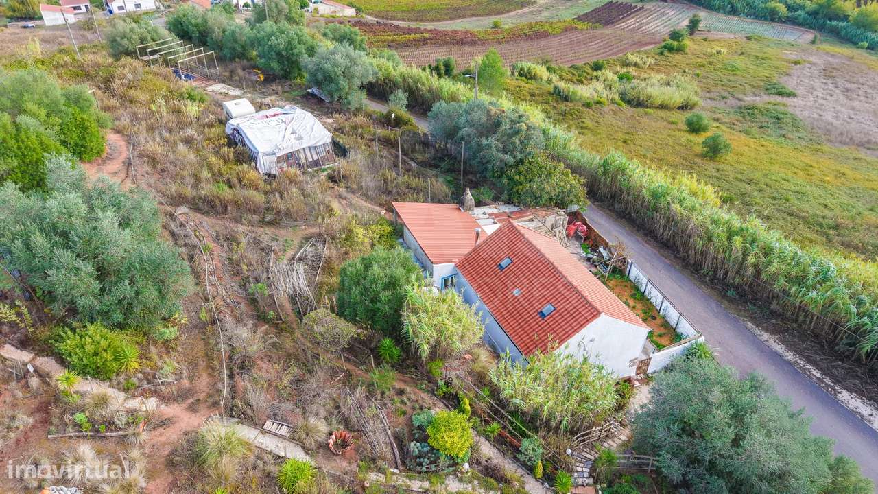 Moradia T2 com Terreno-39