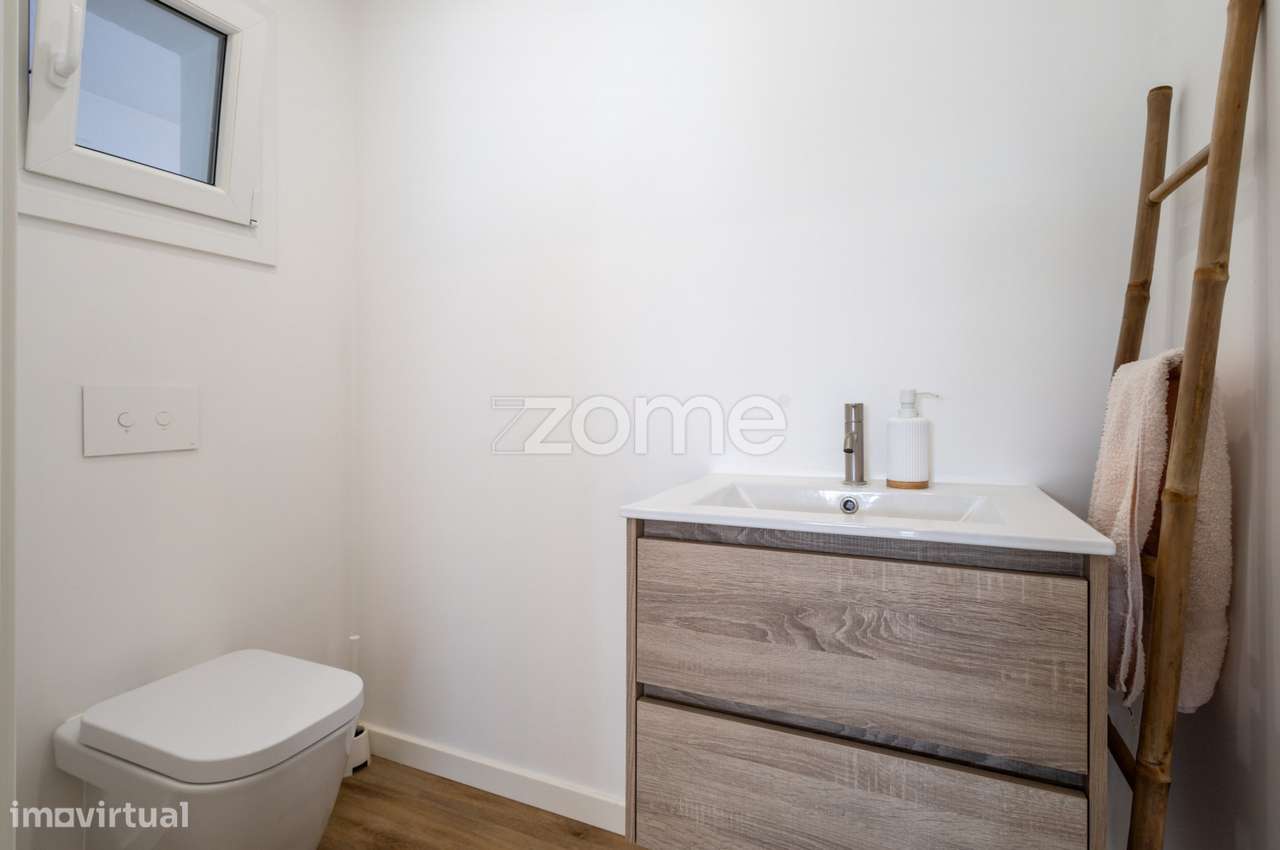 Moradia T3 com piscina na Sobreda-15