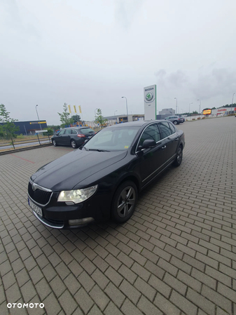 Skoda Superb 2.0 TDI Platinum DSG - 3