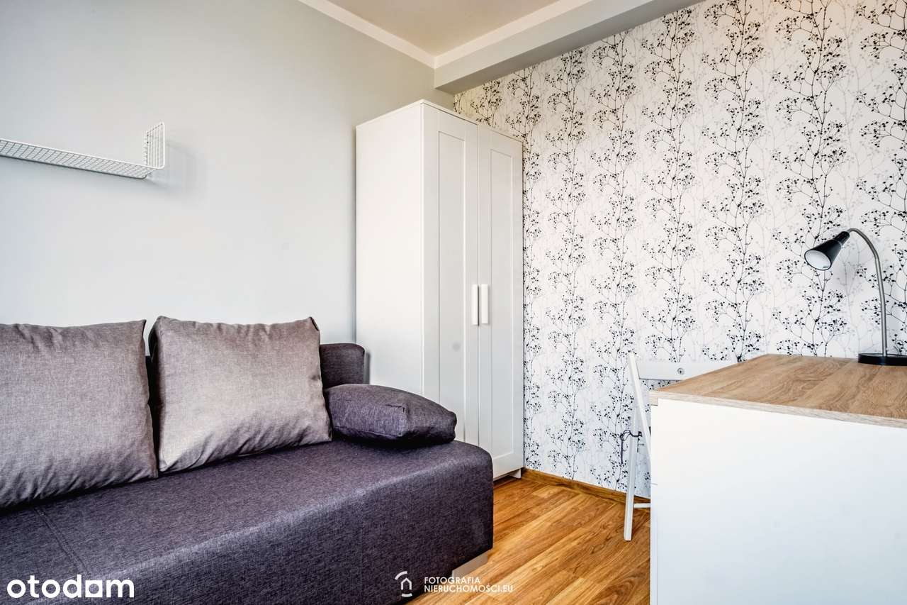 Sprzedam przestronne 3 pokojowe mieszkanie z widokiem na miasto-7