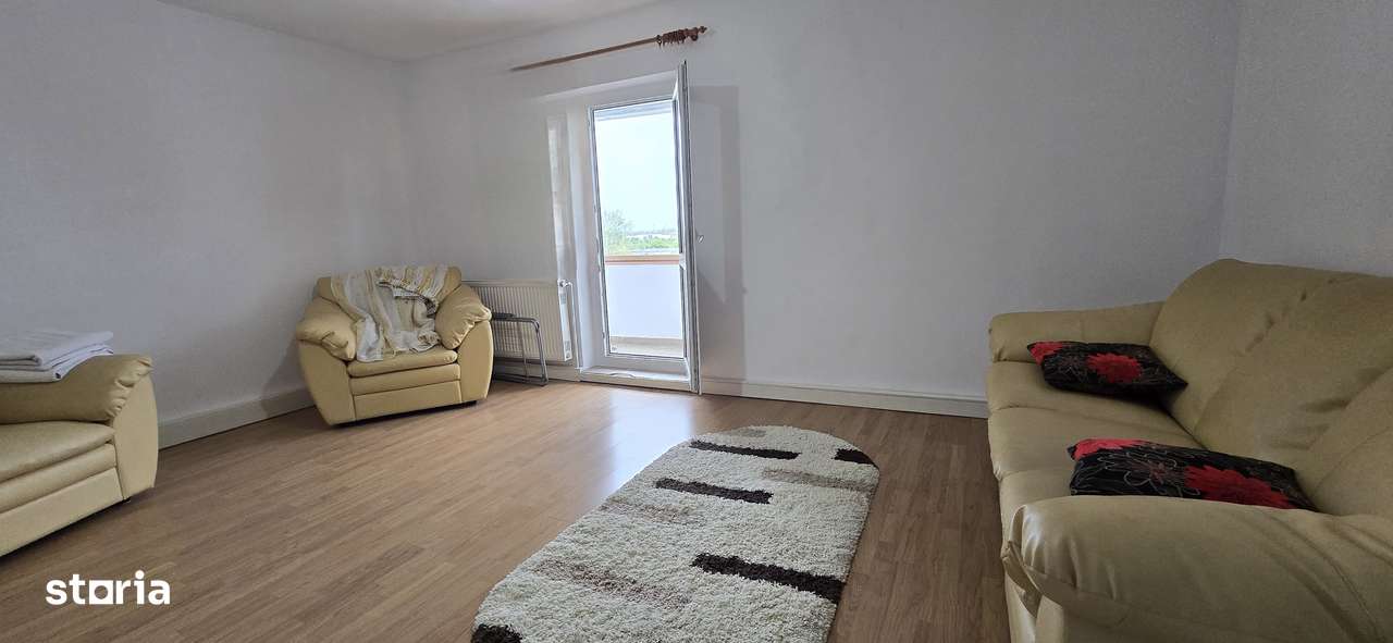 Micro 12 Targoviste, etaj 4/4 , VANZARE apartament 3 camere-3