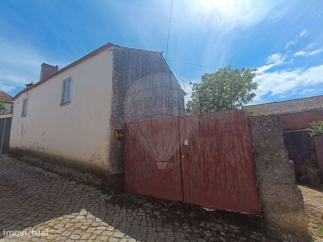 Moradia T2 para venda-3