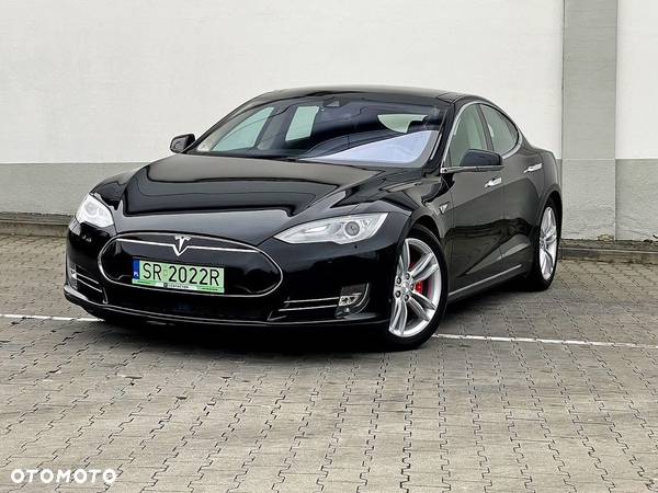 Tesla Model S D Performance - 4