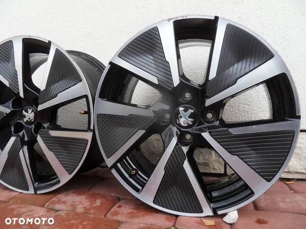 Felgi 17'' 4x108 Peugeot 208 GT Partner 3008 207 308 307 - 1