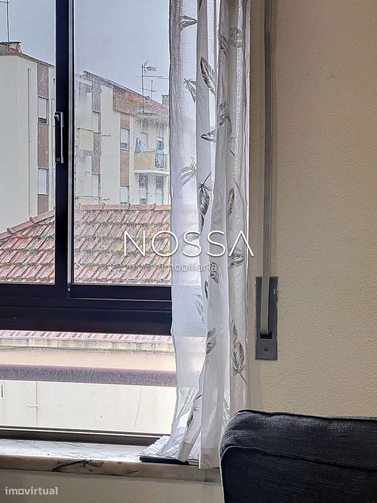 Espetacular T2 no coração da Baixa da Banheira-14