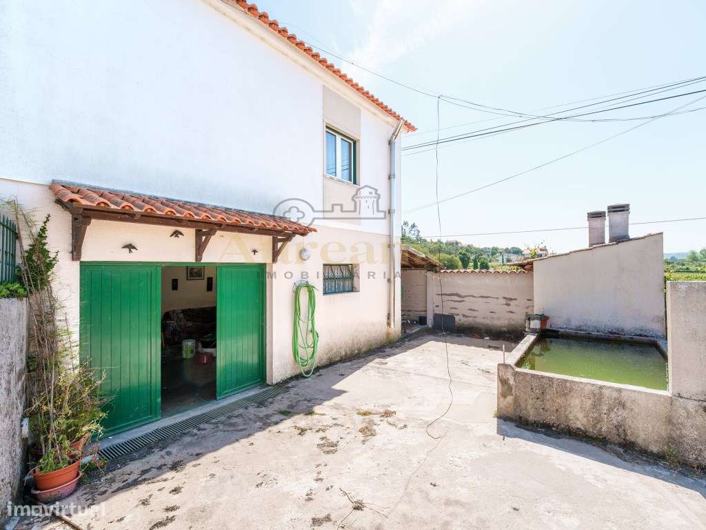 Moradia T3 a poucos minutos da cidade de Ourém-35