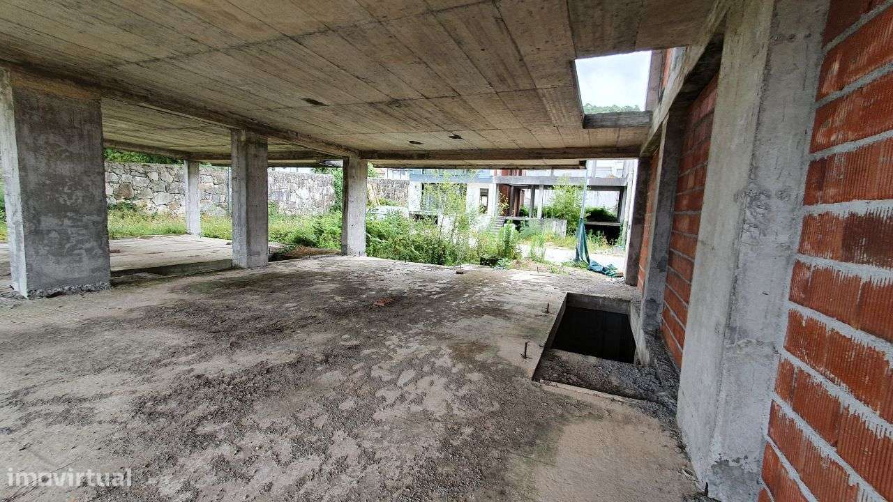 Moradia T4 em construção - Areosa - Grande imagem: 3/3