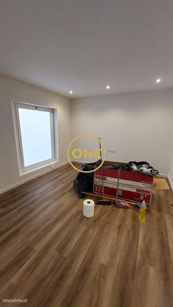 Apartamento Renovado T2+1 em Riba de Ave-11
