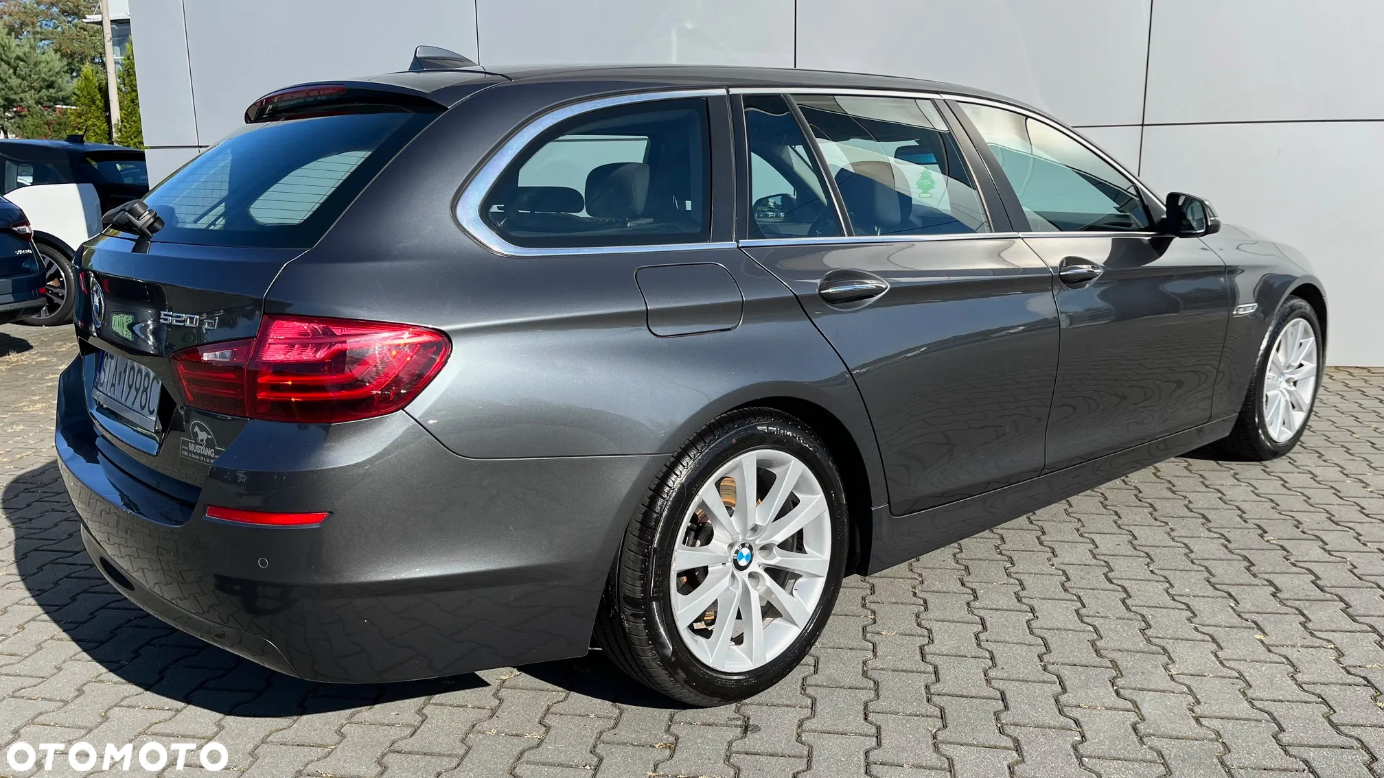 BMW Seria 5 520d - 7