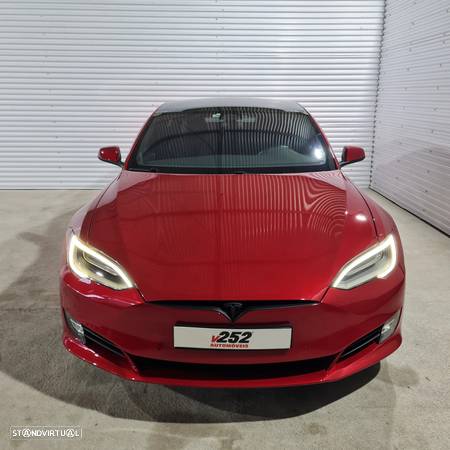 Tesla Model S - 2