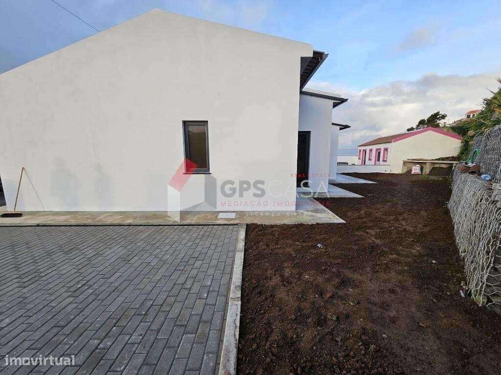 Moradia T2 nova com Chave na Mão -  Freguesia dos Biscoitos!-18