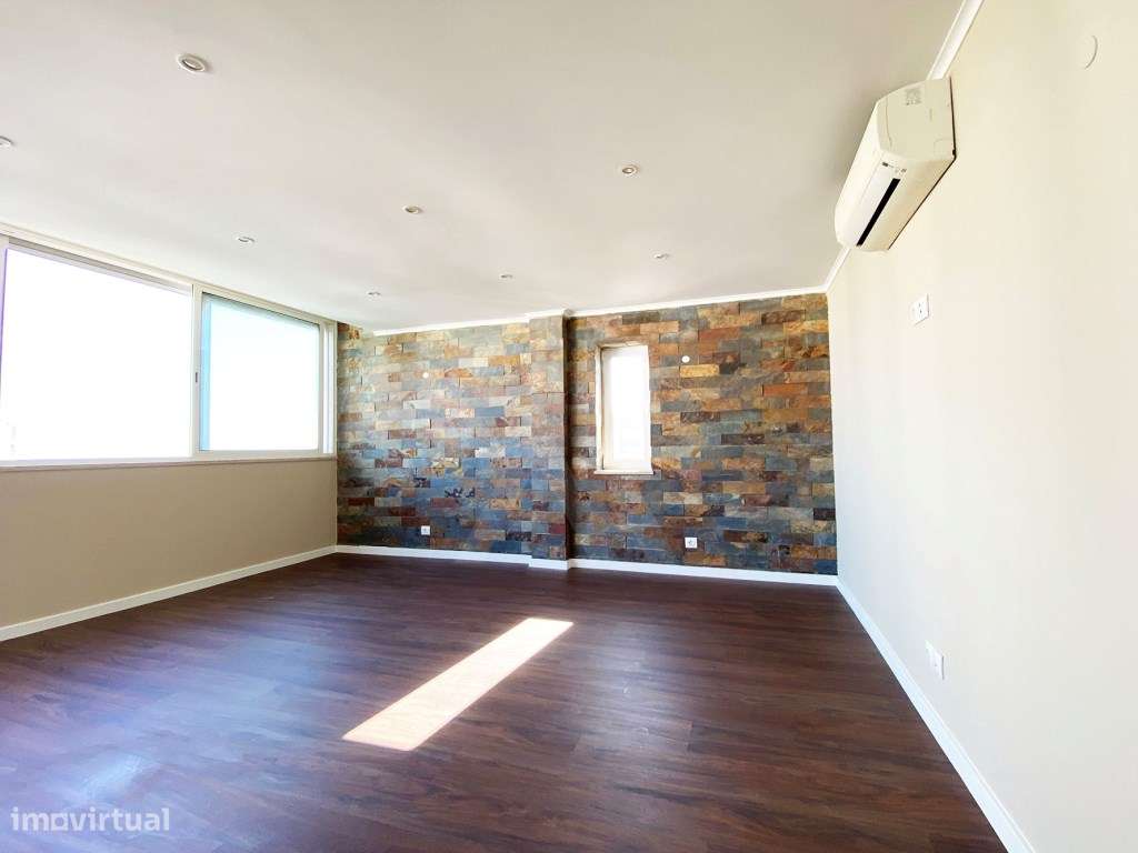 Apartamento T4 em Cascais com vista Mar e Serra-8