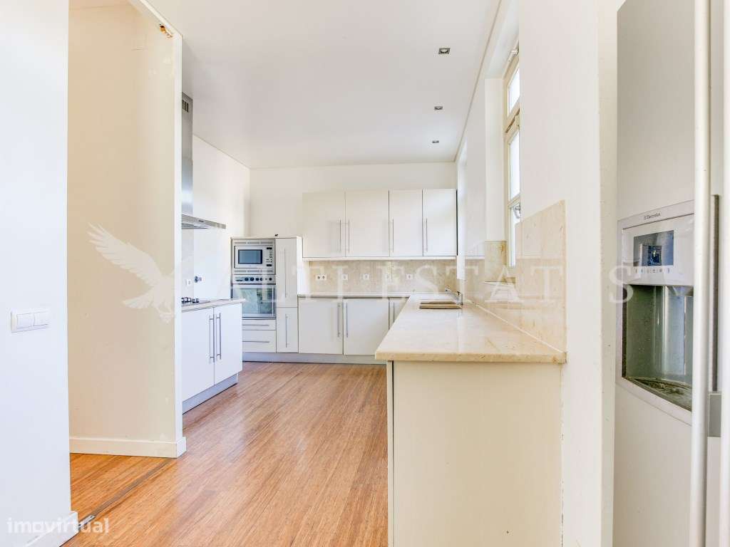 Moradia Única T4 + 1 Quinta da Marinha-11