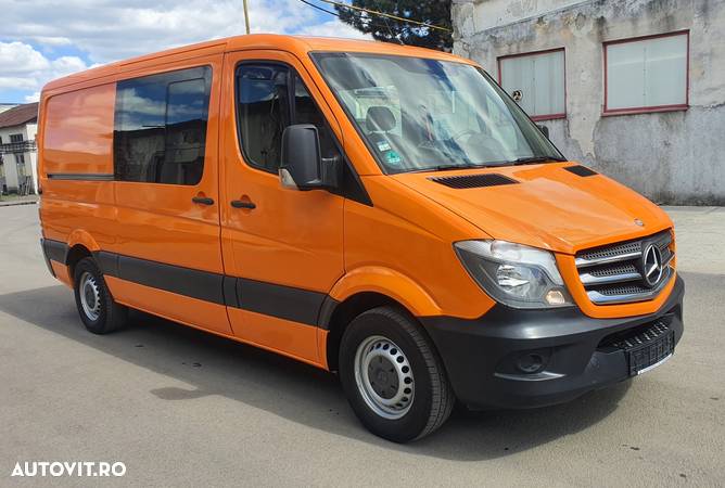 Mercedes-Benz Sprinter - 2