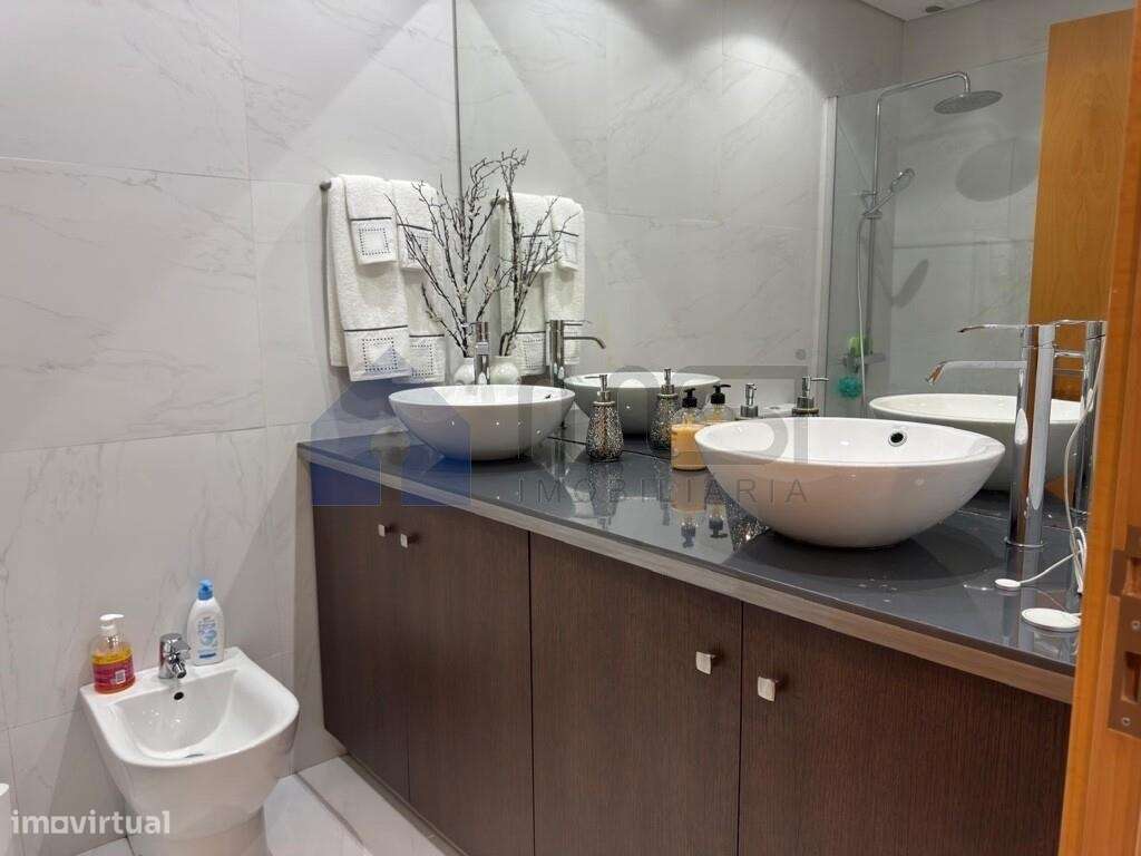 Moradia T3 em Matosinhos — Conforto e Elegância-22