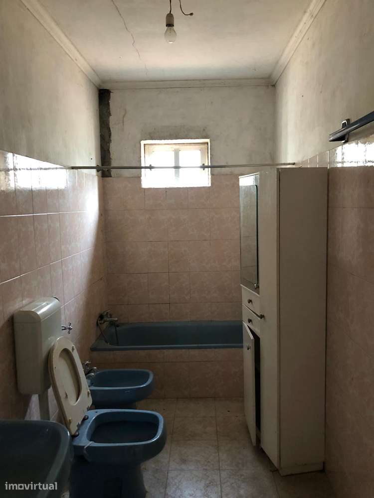 Moradia T3 geminada com quintal em Argivai_Póvoa de Varzim-7
