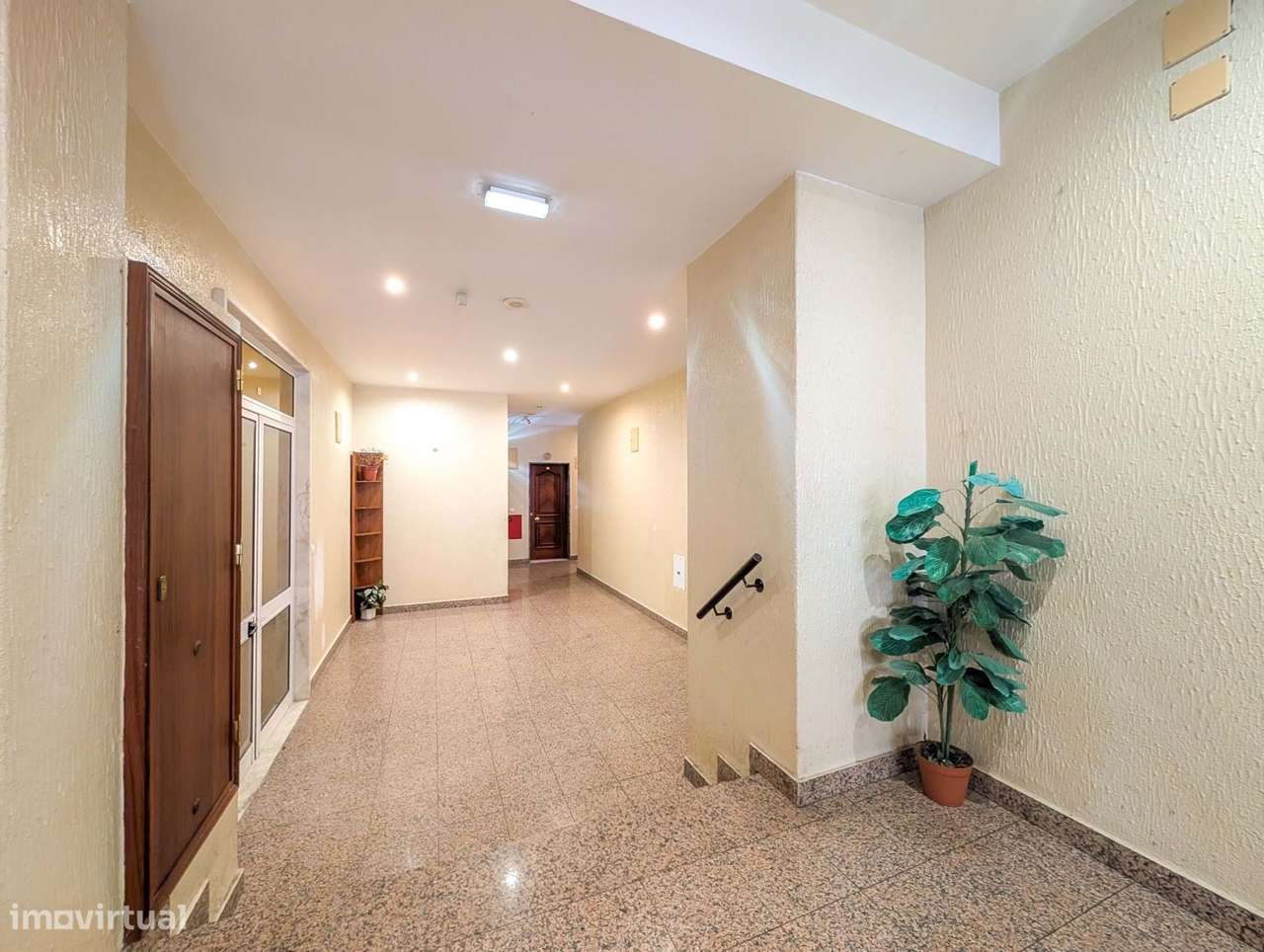 Apartamento T1+1 | Design moderno | Área ampla 111m2-24