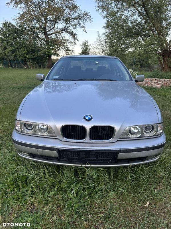 BMW Seria 5 520i - 2