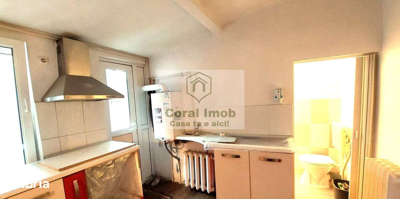 Casa de vanzare curte individuala, centrala, Lacul Tei!-4