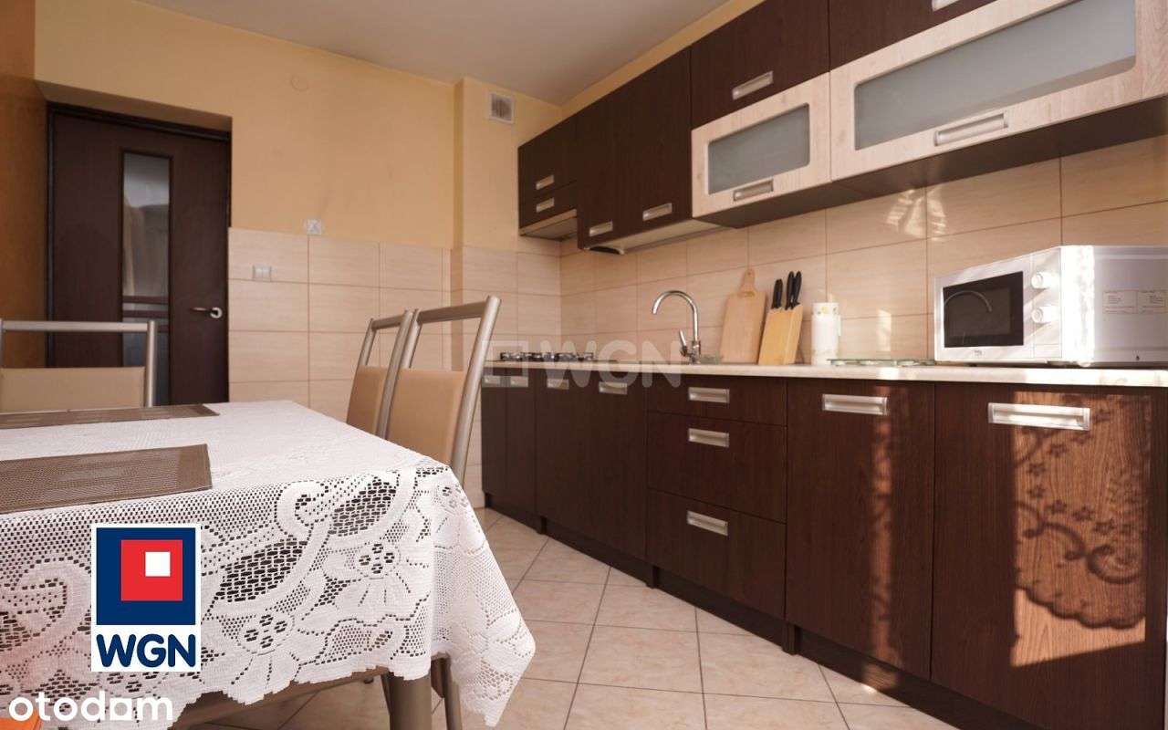 Praktyczny dom z dużym terenem..-11